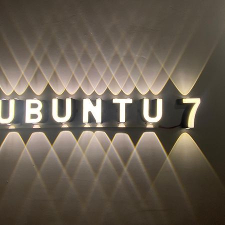 Ubuntu Hostel And Tour - 139 Hang Bac ハノイ市 エクステリア 写真