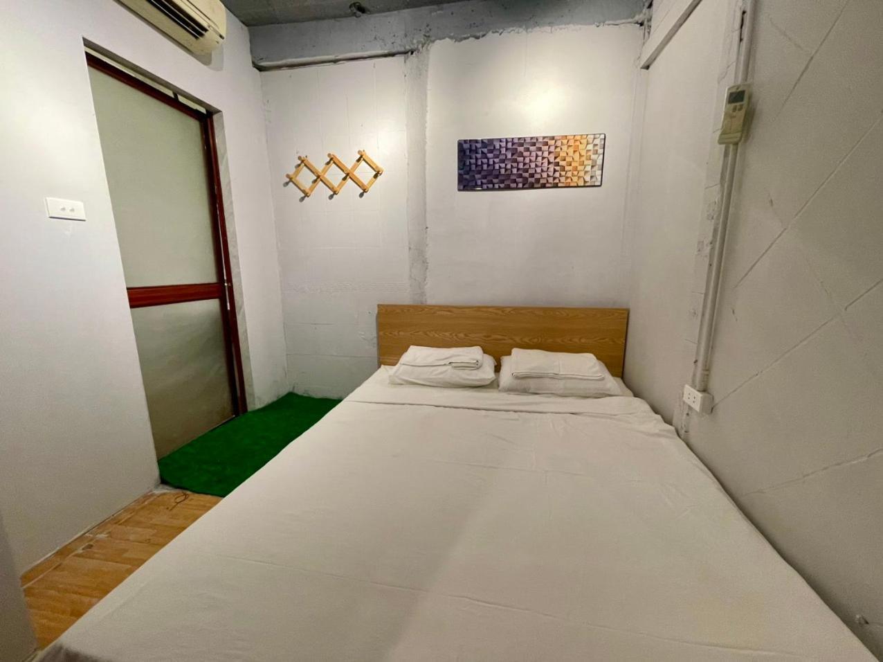 Ubuntu Hostel And Tour - 139 Hang Bac ハノイ市 エクステリア 写真