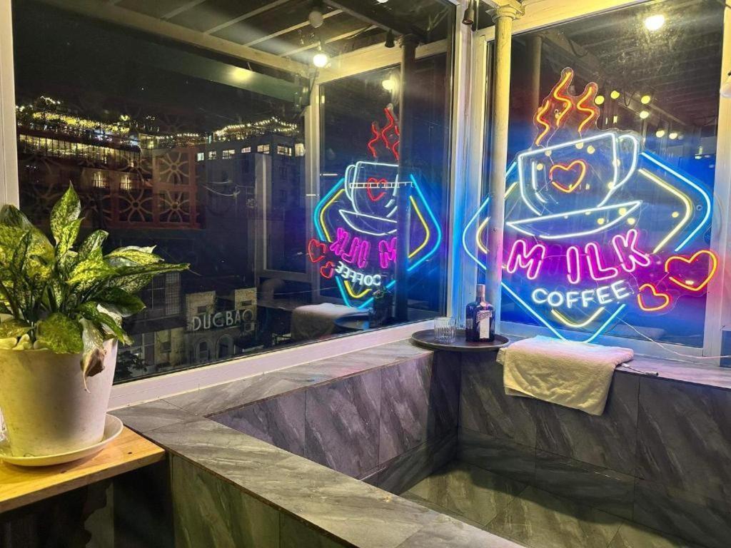 Ubuntu Hostel And Tour - 139 Hang Bac ハノイ市 エクステリア 写真