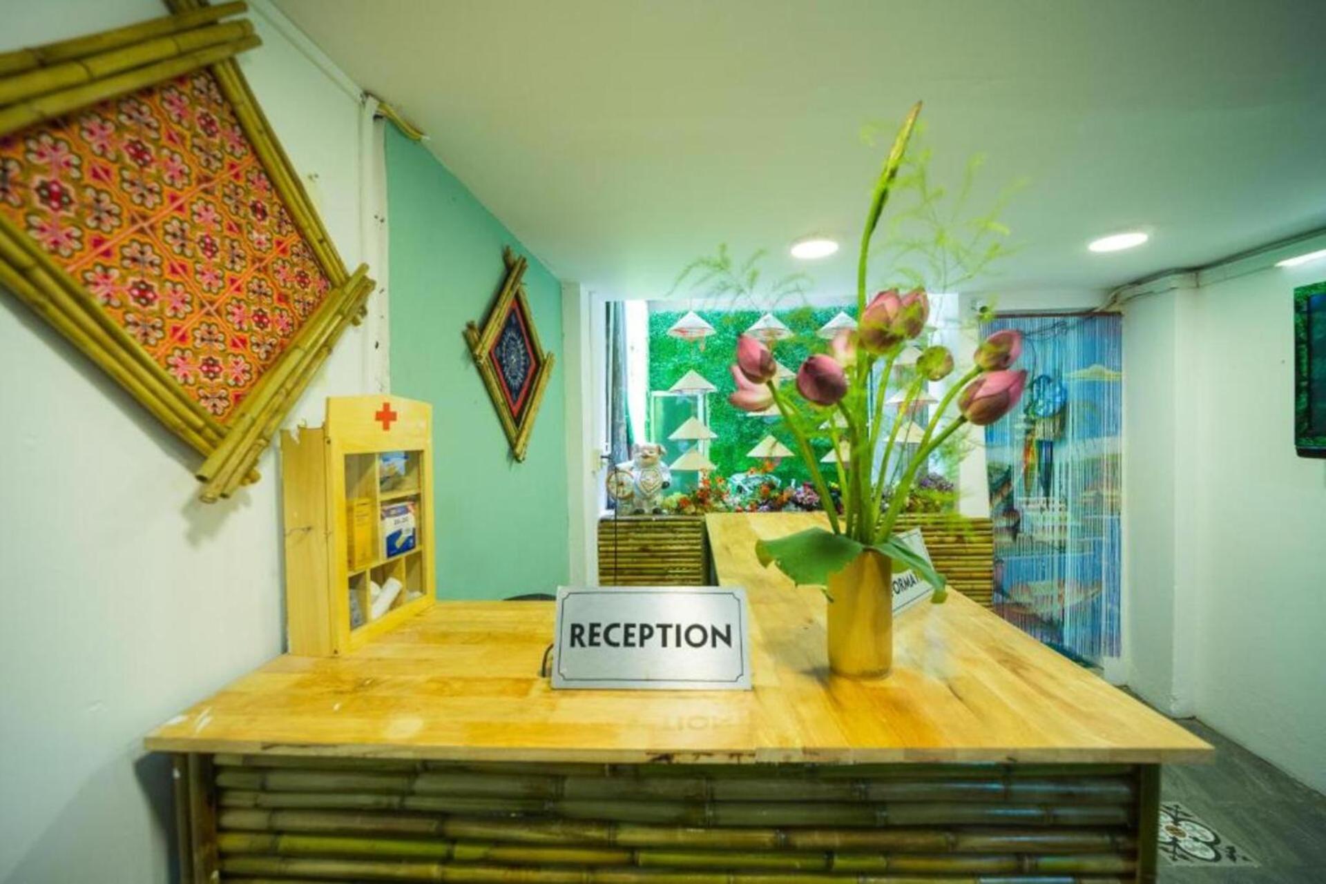 Ubuntu Hostel And Tour - 139 Hang Bac ハノイ市 エクステリア 写真