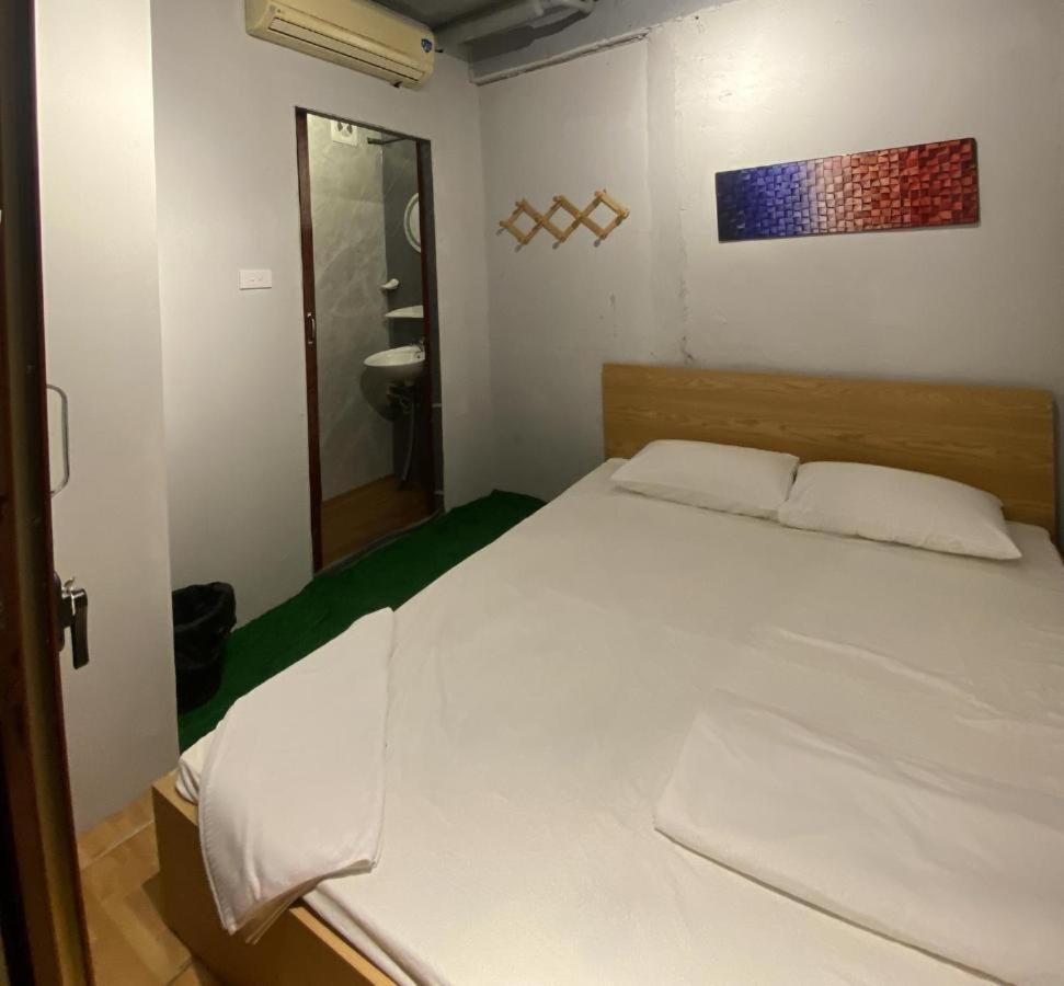 Ubuntu Hostel And Tour - 139 Hang Bac ハノイ市 エクステリア 写真